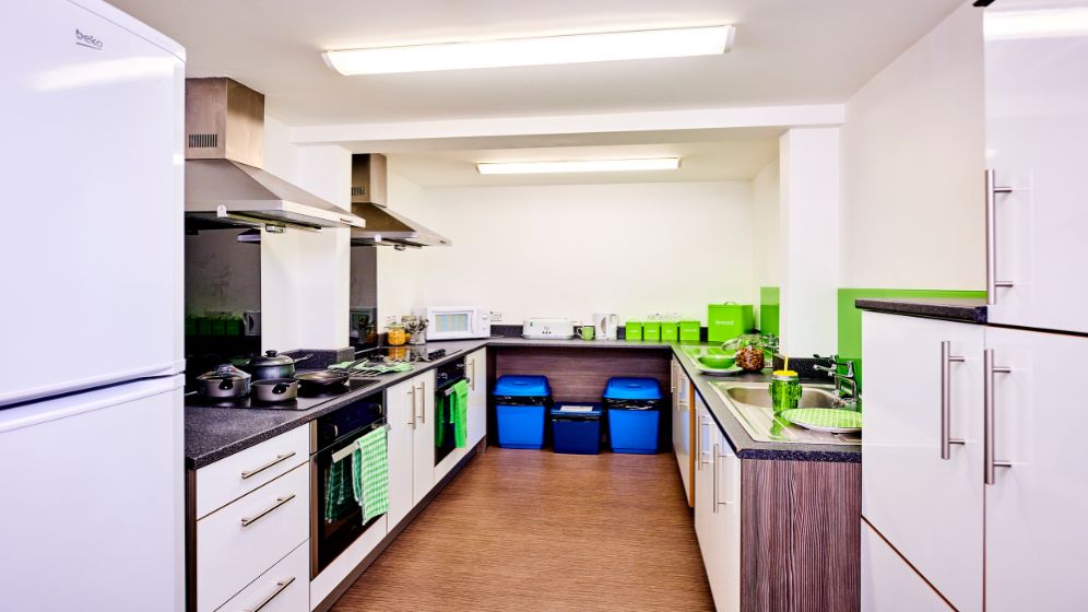 Castle Leazes selfcatered kitchen 